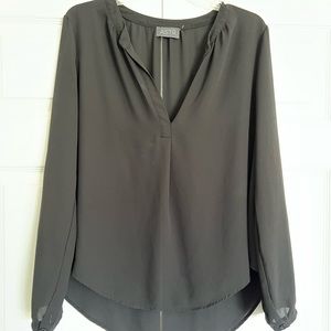 ASTR The Label Black Long Sleeve V Neck Blouse Top